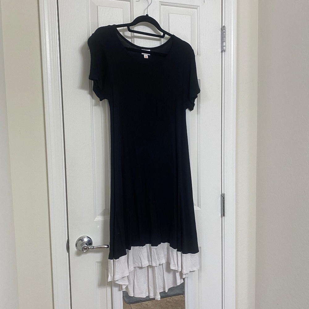 Gently Used LulaRoe (XS) Carly Dress